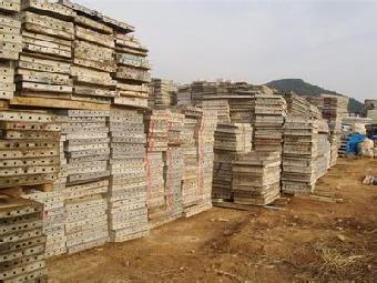 東莞長安廢鋁?；厥展尽堕L安專業高價收購廢鋁?！穇志趣網